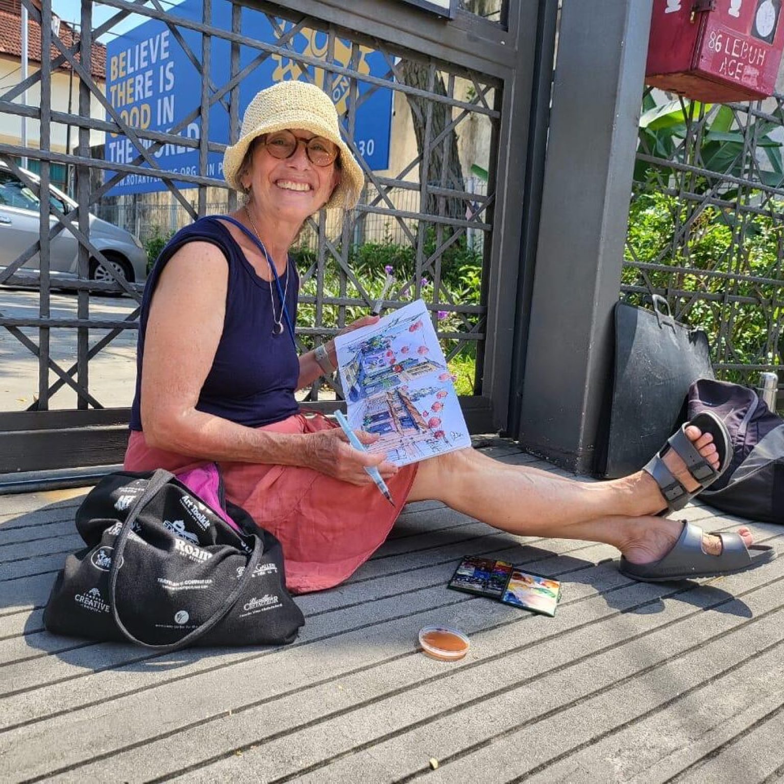 Jane-Wingfield-sketching