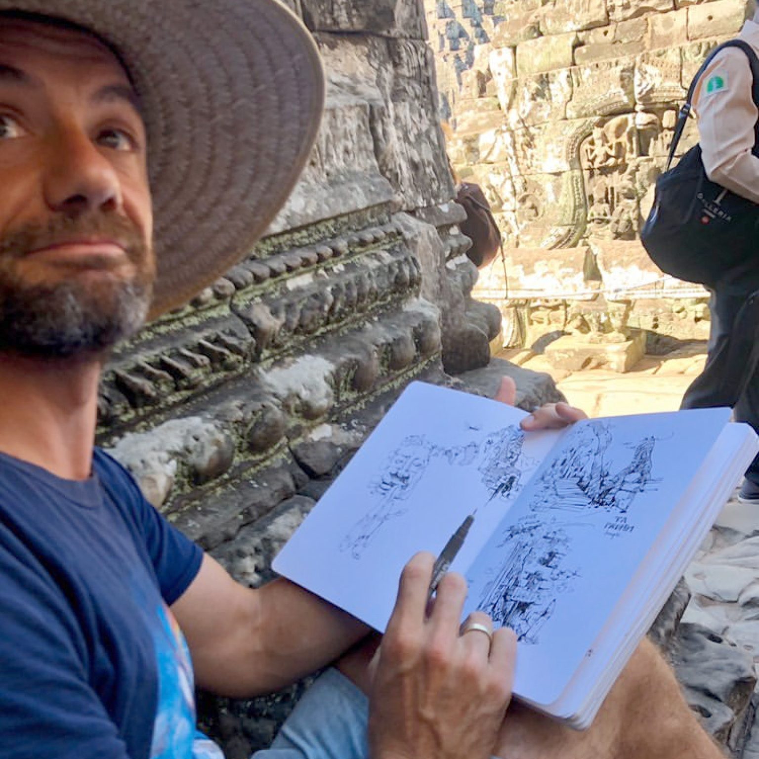 Oliver_sketching